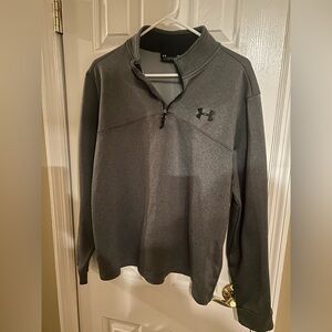 Men’s L UA 1/4 zip sweatshirt.  Gently used, excellent condition.  Non smoking